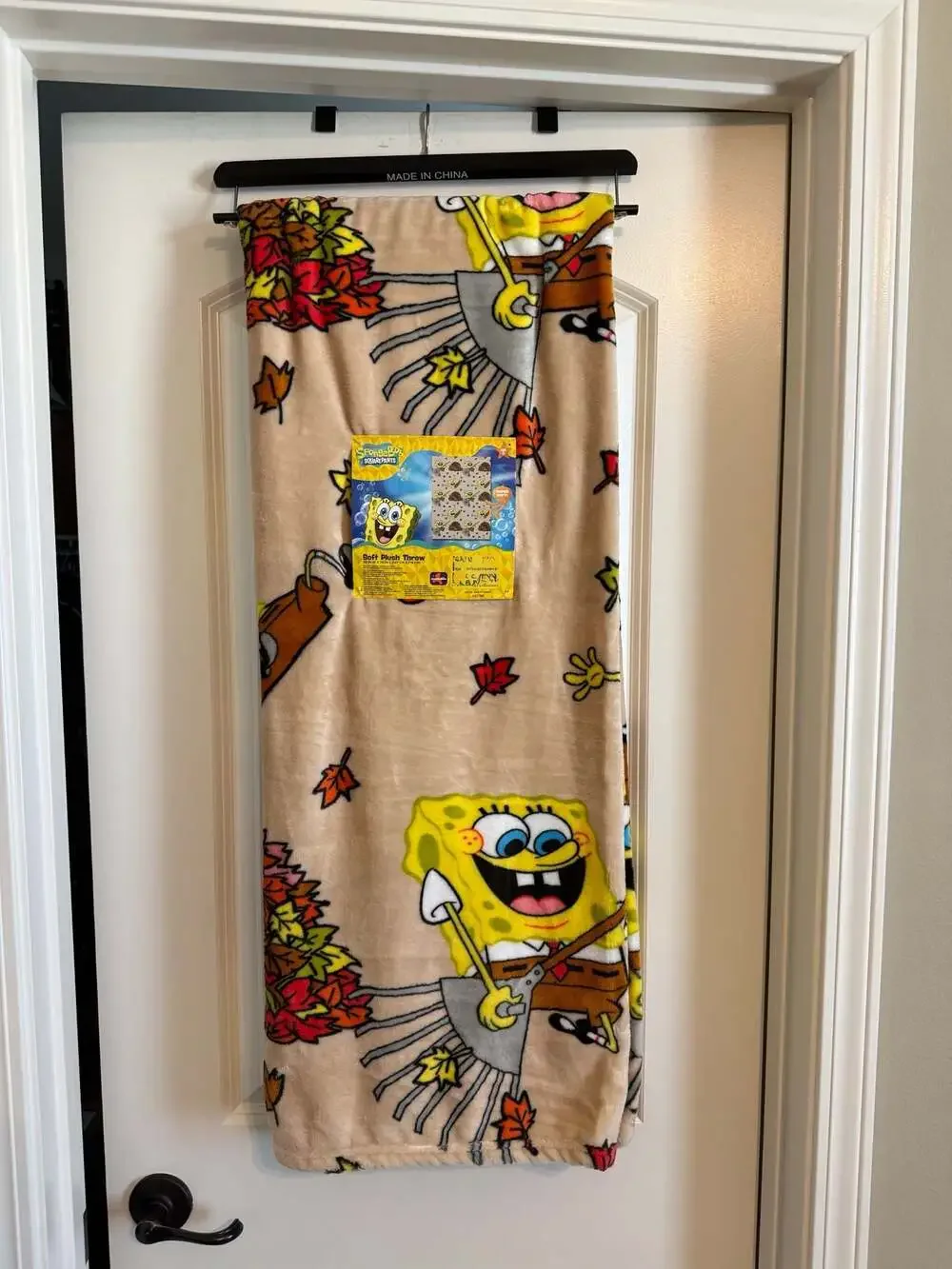 SpongeBob SquarePants Fall Autumn Soft Plush Throw blanket